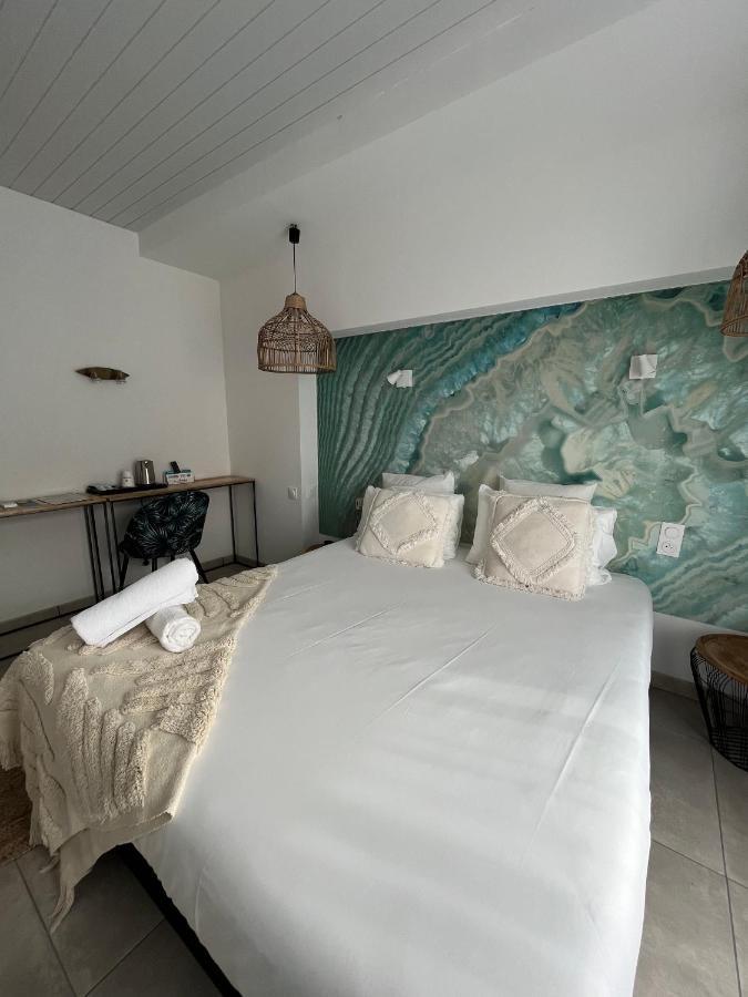 Hotel Les Sables - Urban Style - By Logis Hotels กาเนต์-อ็อง-รูสซียง ภายนอก รูปภาพ