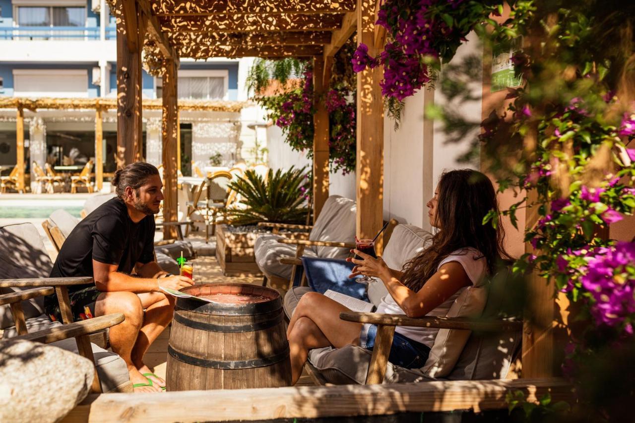 Hotel Les Sables - Urban Style - By Logis Hotels กาเนต์-อ็อง-รูสซียง ภายนอก รูปภาพ