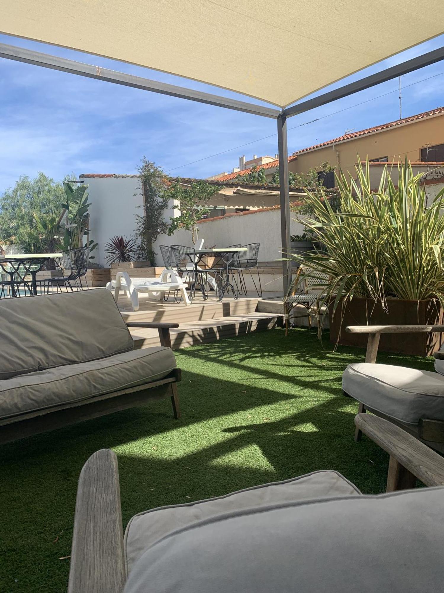 Hotel Les Sables - Urban Style - By Logis Hotels กาเนต์-อ็อง-รูสซียง ภายนอก รูปภาพ